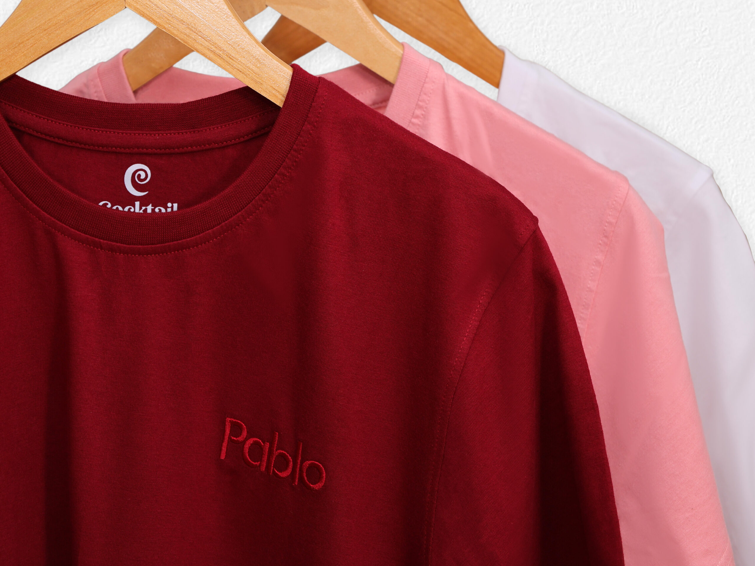 red round neck tshirt